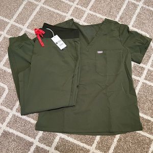 Figs Technical Collection: Limited Edition Dark Olive